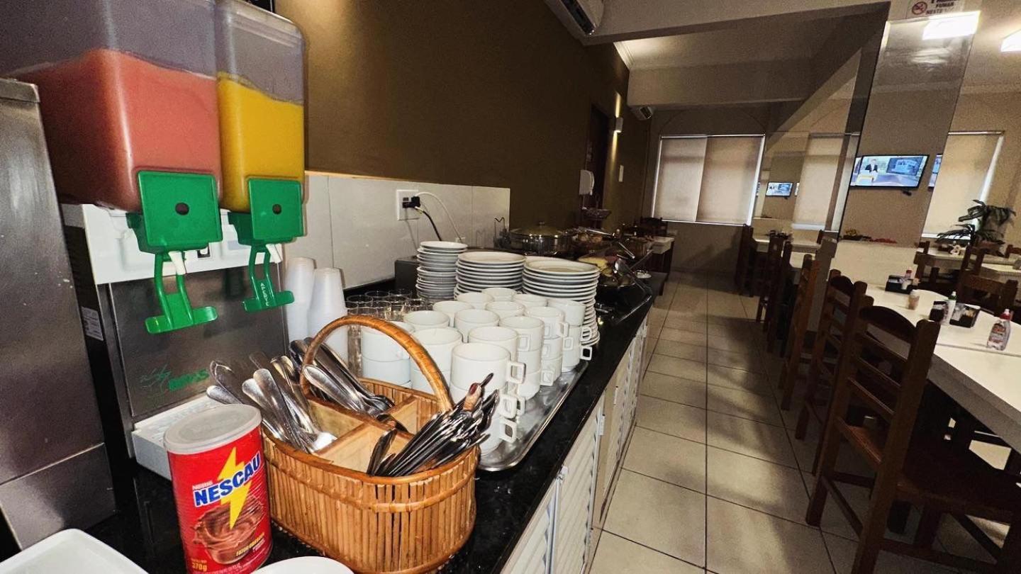 Hotel Salomao - Proximo A 25 De Marco, Bom Retiro, Bras E Rua Santa Efigenia, A 2 Minutos Do Mirante Sampa Sky E Pista De Skate Anhangabau Сао Паоло Екстериор снимка