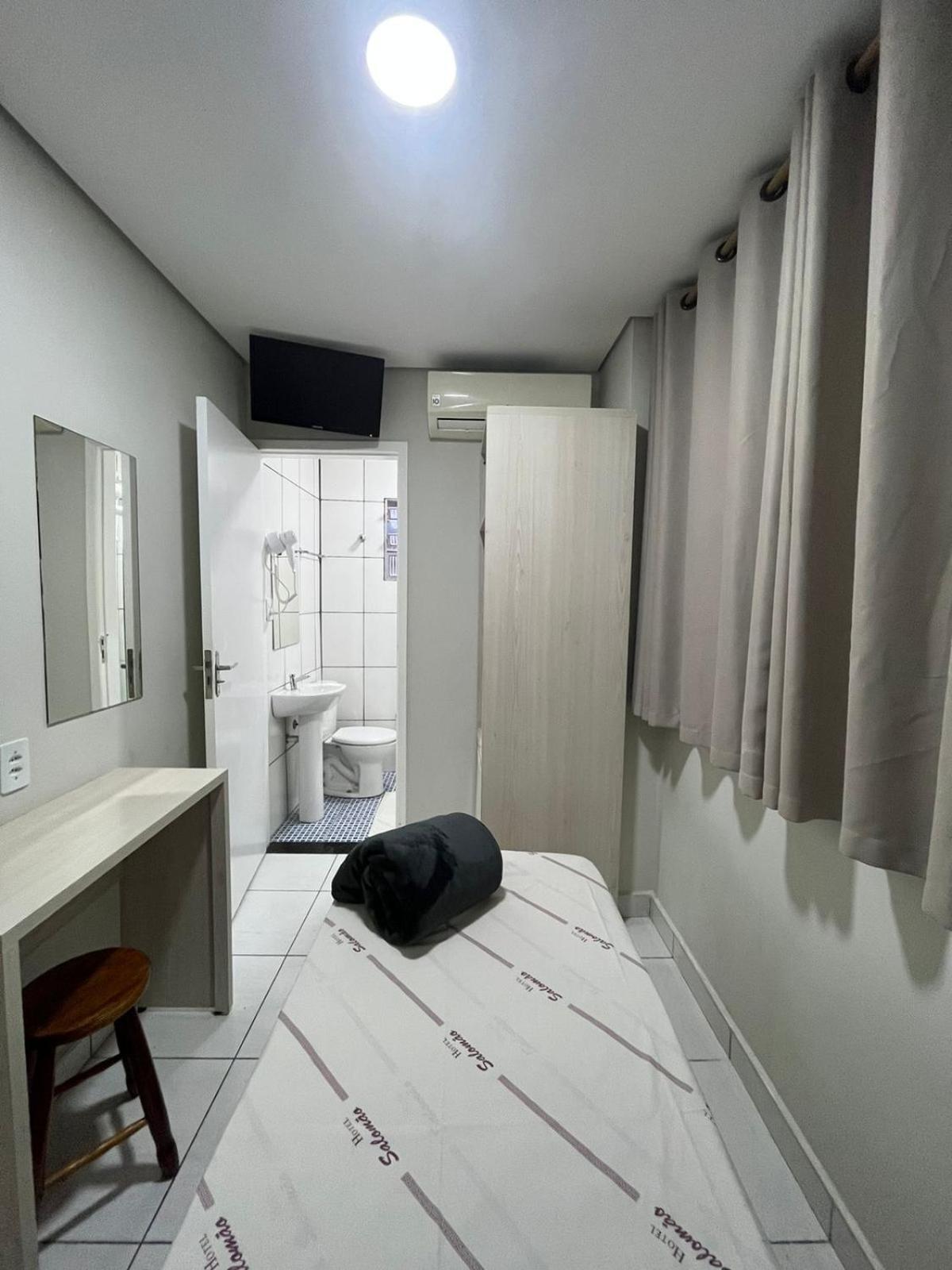 Hotel Salomao - Proximo A 25 De Marco, Bom Retiro, Bras E Rua Santa Efigenia, A 2 Minutos Do Mirante Sampa Sky E Pista De Skate Anhangabau Сао Паоло Екстериор снимка