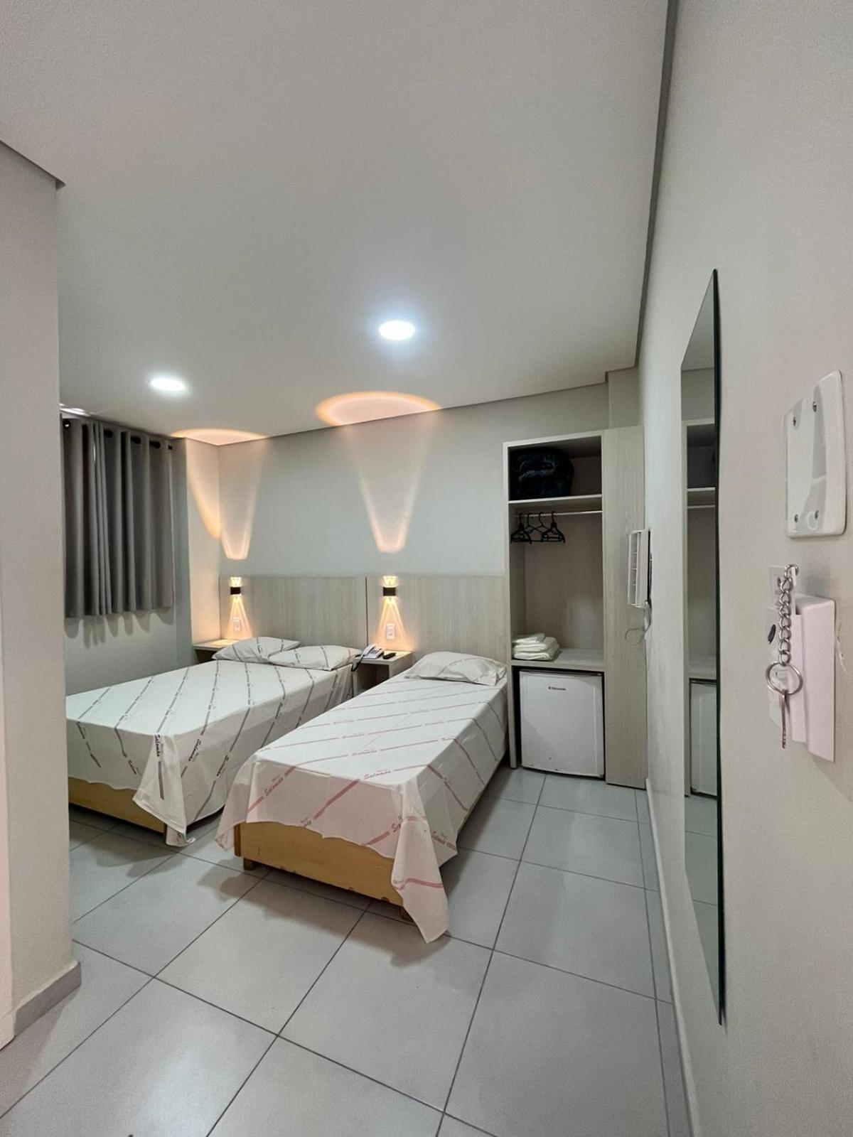 Hotel Salomao - Proximo A 25 De Marco, Bom Retiro, Bras E Rua Santa Efigenia, A 2 Minutos Do Mirante Sampa Sky E Pista De Skate Anhangabau Сао Паоло Екстериор снимка